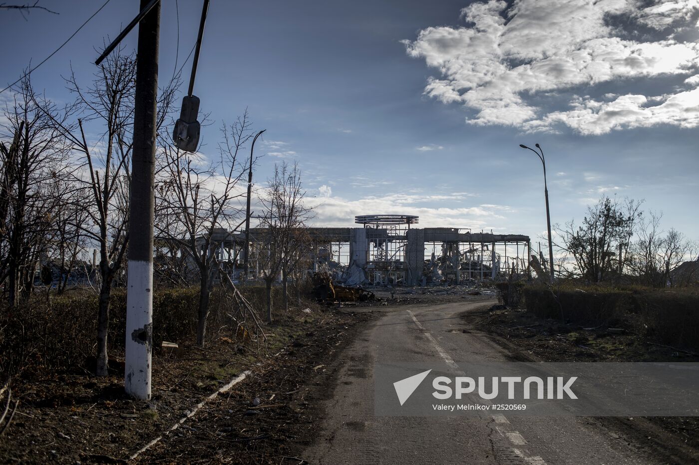 Lugansk airport in ruins