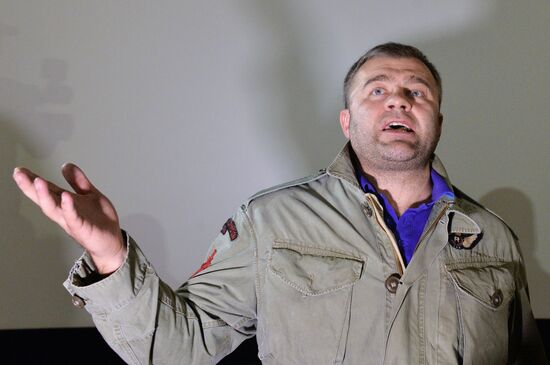 Actor Mikhail Porechenkov visits Donetsk