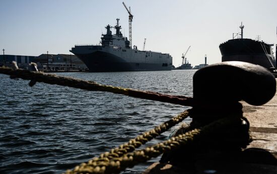 Vladivostok amphibious assault ship of the French Mistral class in the docks of SNX France