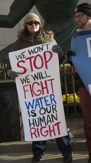 Detroit residents protest against water shutoffs