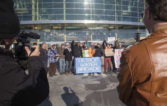 Detroit residents protest against water shutoffs