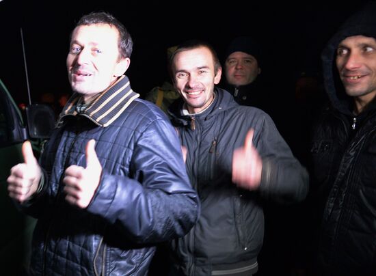 Prisoners of war exchanged in Donetsk suburb