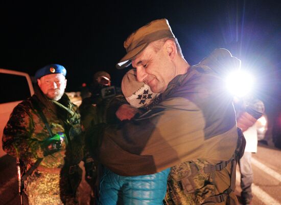 Prisoners of war exchanged in Donetsk suburb