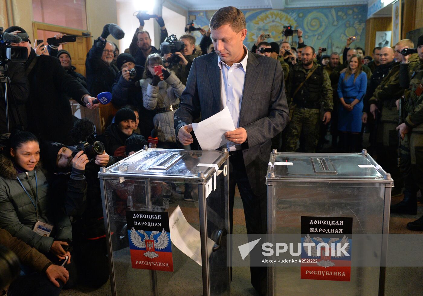 Elections for regional leader and parliament in Donetsk People's Republic