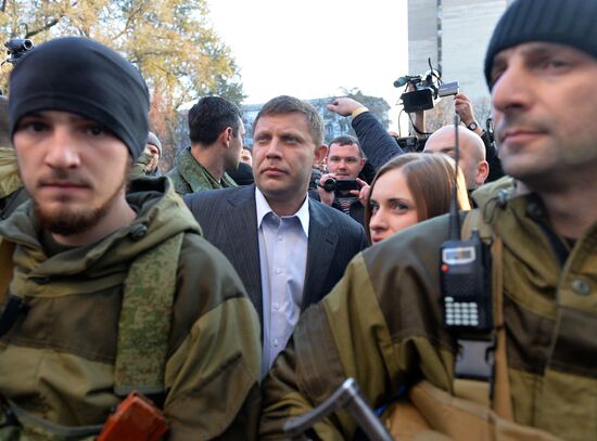 Elections for regional leader and parliament in Donetsk People's Republic