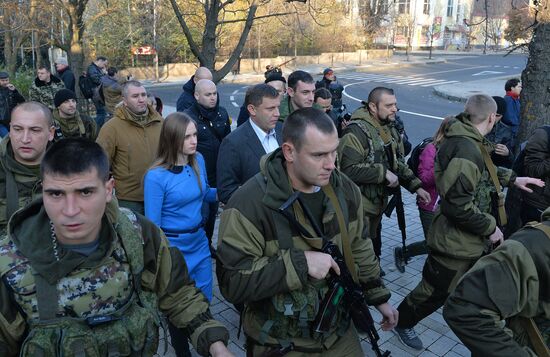 Elections for regional leader and parliament in Donetsk People's Republic