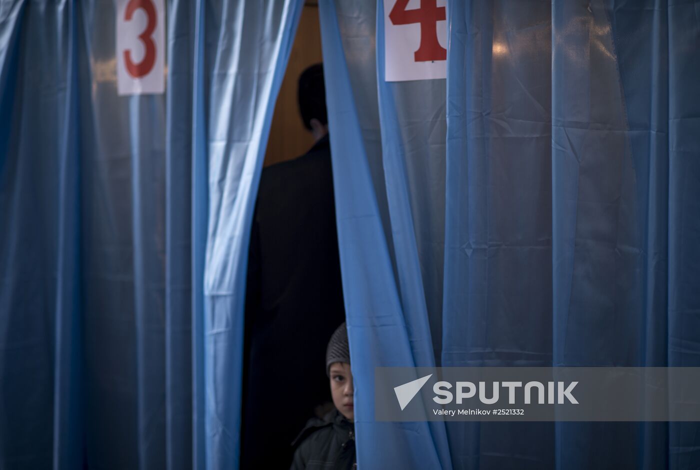 Elections for regional leader and parliament in Luhansk People's Republic