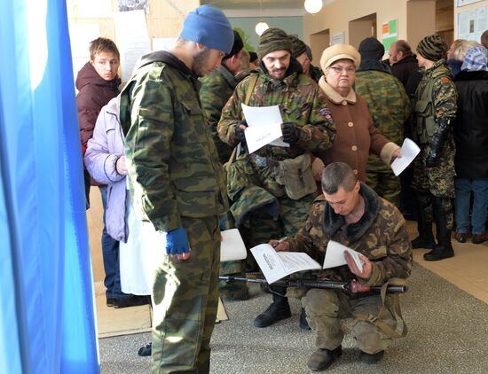 Elections for regional leader and parliament in Donetsk People's Republic