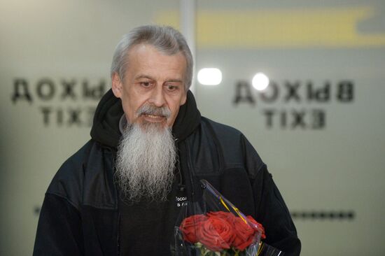 Russian pilot Pavel Petrenko released from Taliban captivity in Afghanistan