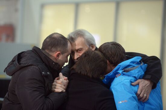 Russian pilot Pavel Petrenko released from Taliban captivity in Afghanistan