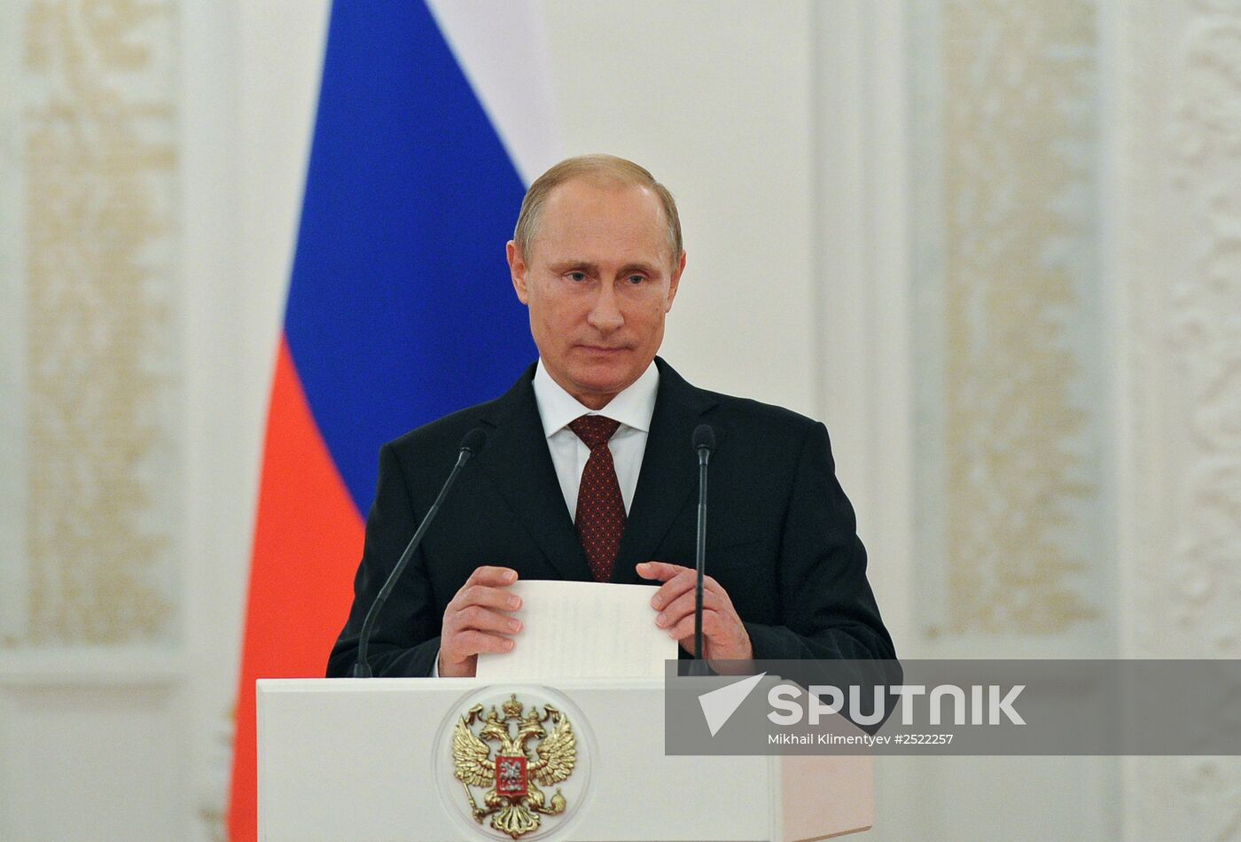 Vladimir Putin presents state awards to foreign citizens