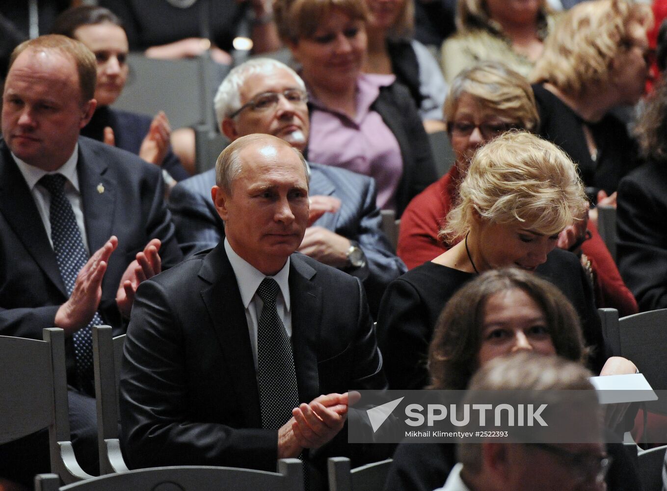 Vladimir Putin visits Theater of Nations