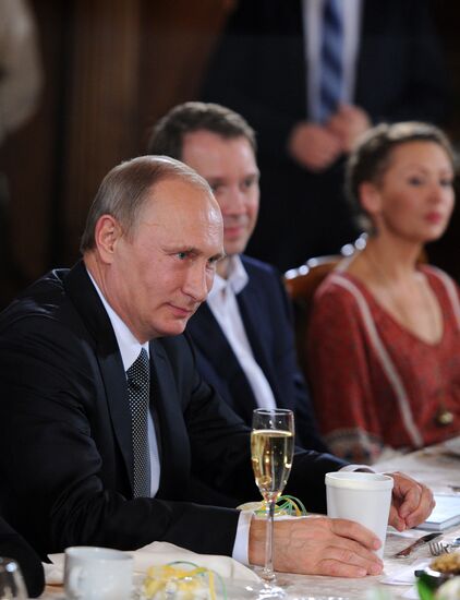 Vladimir Putin visits Theatre of Nations