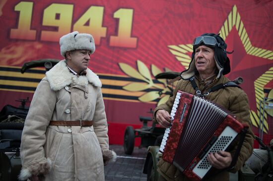 Rehearsing a march devoted to legendary 1941 parade