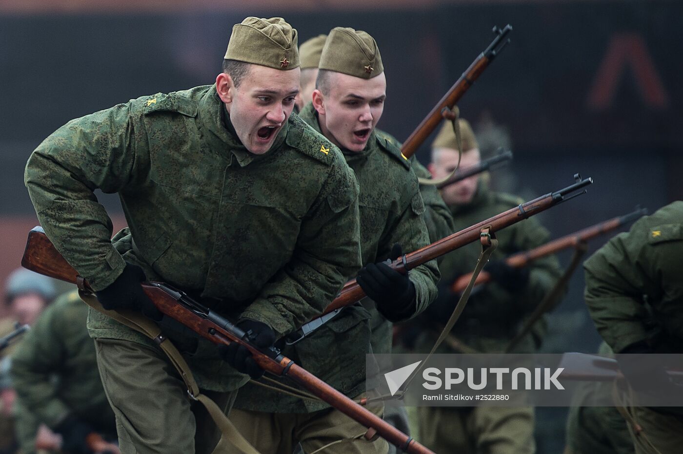 Rehearsing a march devoted to legendary 1941 parade