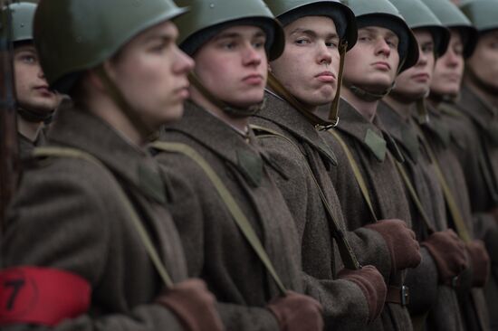 Rehearsing a march devoted to legendary 1941 parade