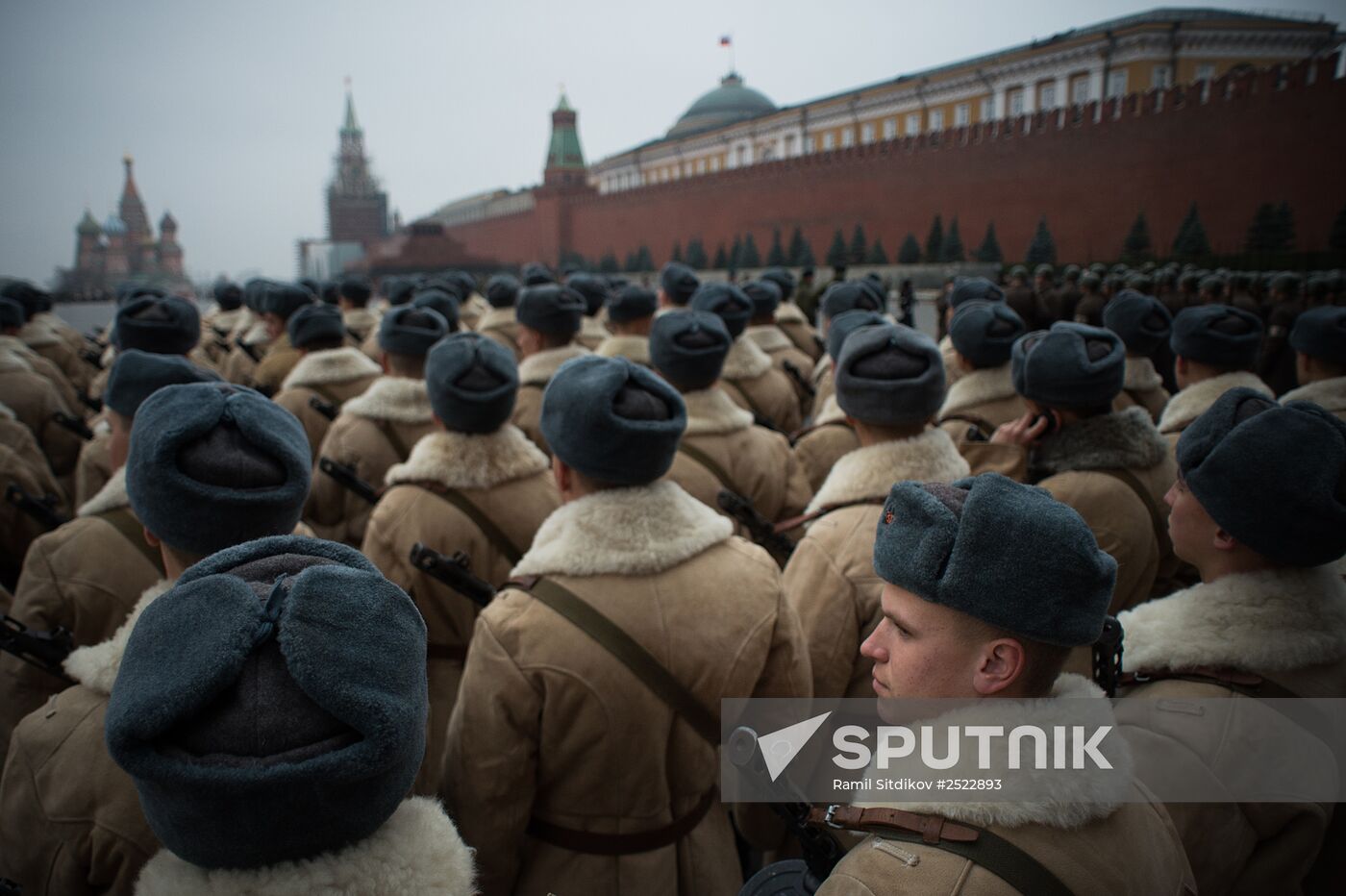 Rehearsing a march devoted to legendary 1941 parade