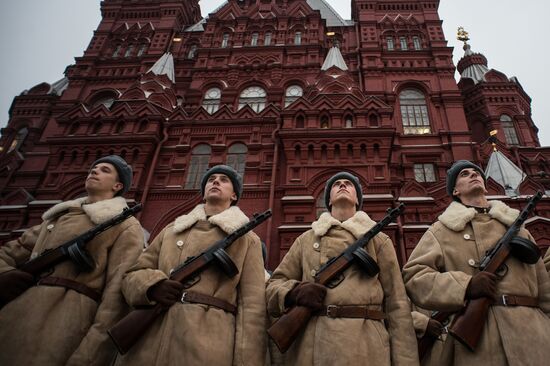 Rehearsing a march devoted to legendary 1941 parade