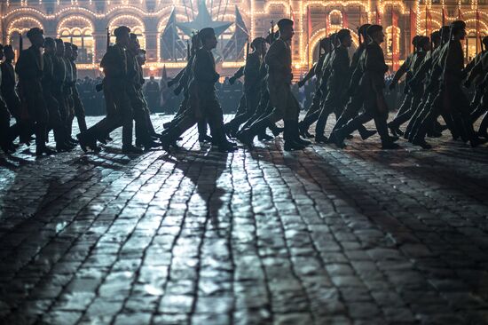 Rehearsing a march devoted to legendary 1941 parade