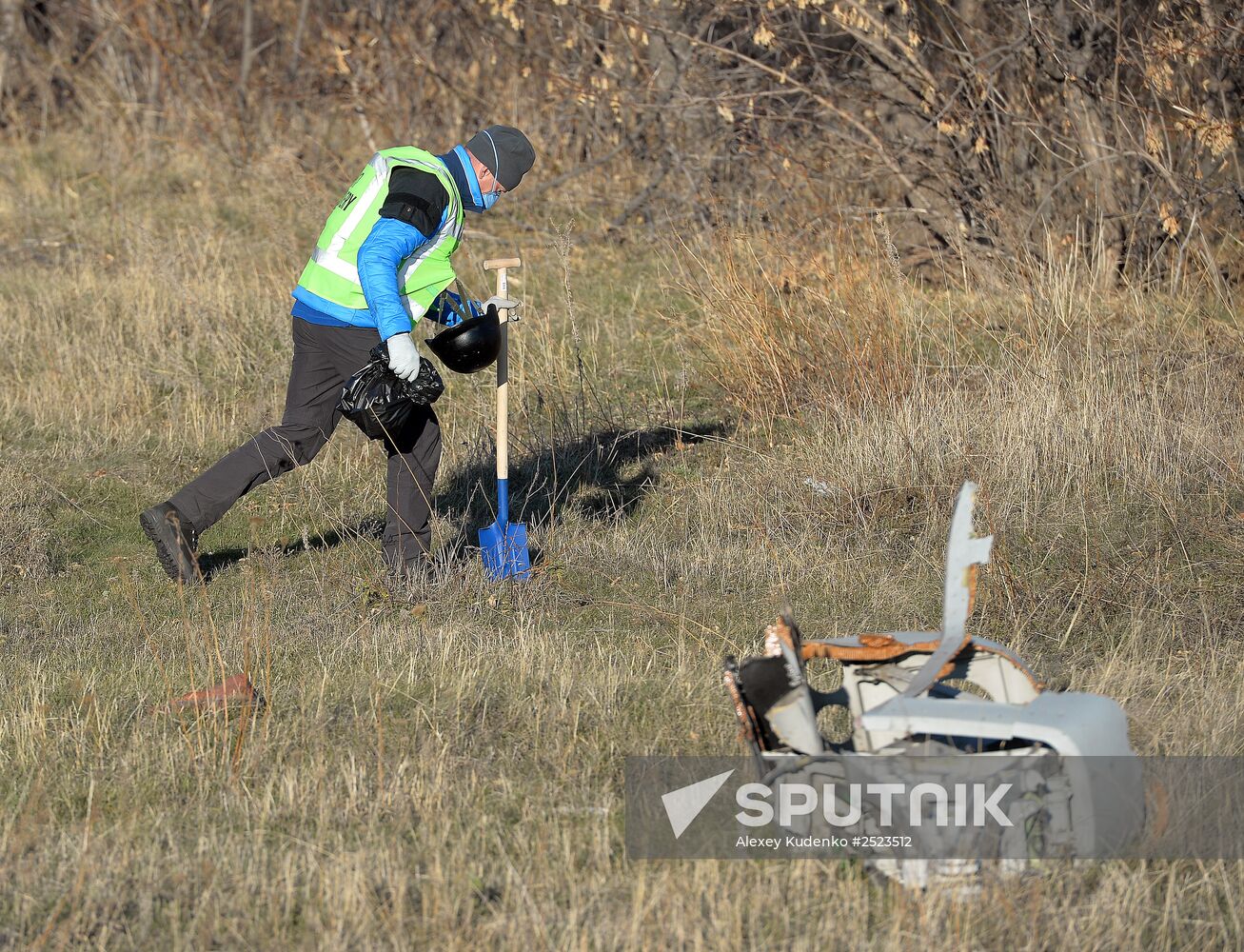 OSCE experts examine Malaysian aircraft crash site