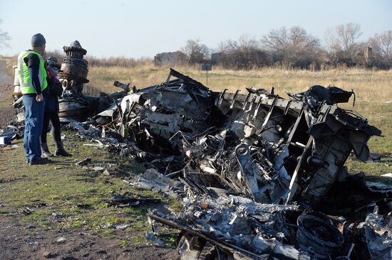 OSCE experts examine Malaysian aircraft crash site