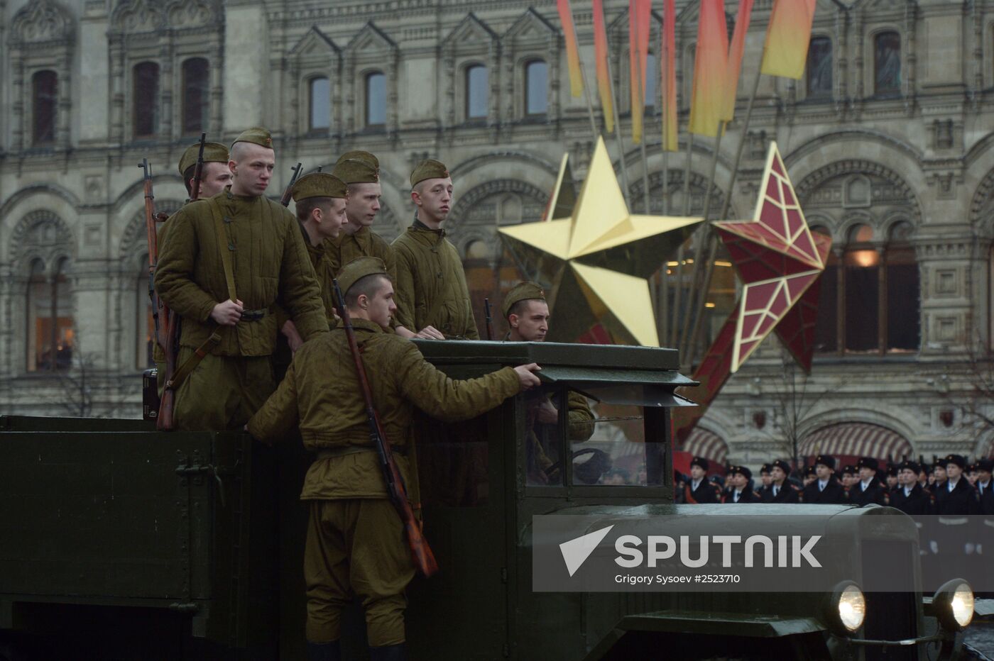 Anniversary march dedicated to November 7, 1941 military parade