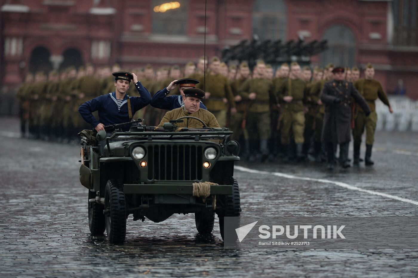 Anniversary march dedicated to November 7, 1941 military parade