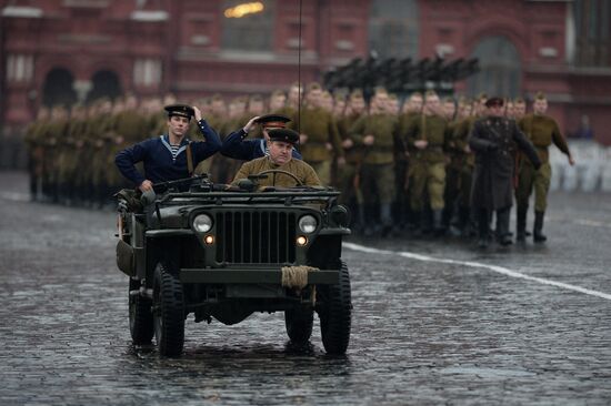 Anniversary march dedicated to November 7, 1941 military parade