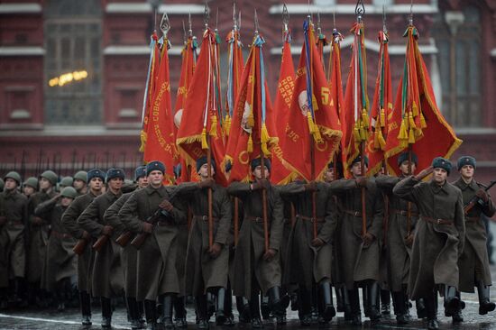 Anniversary march dedicated to November 7, 1941 military parade