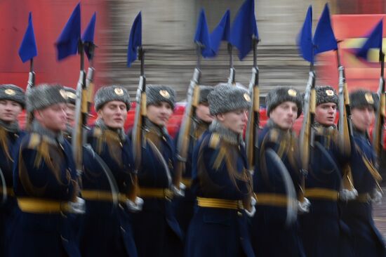 Anniversary march dedicated to November 7, 1941 military parade