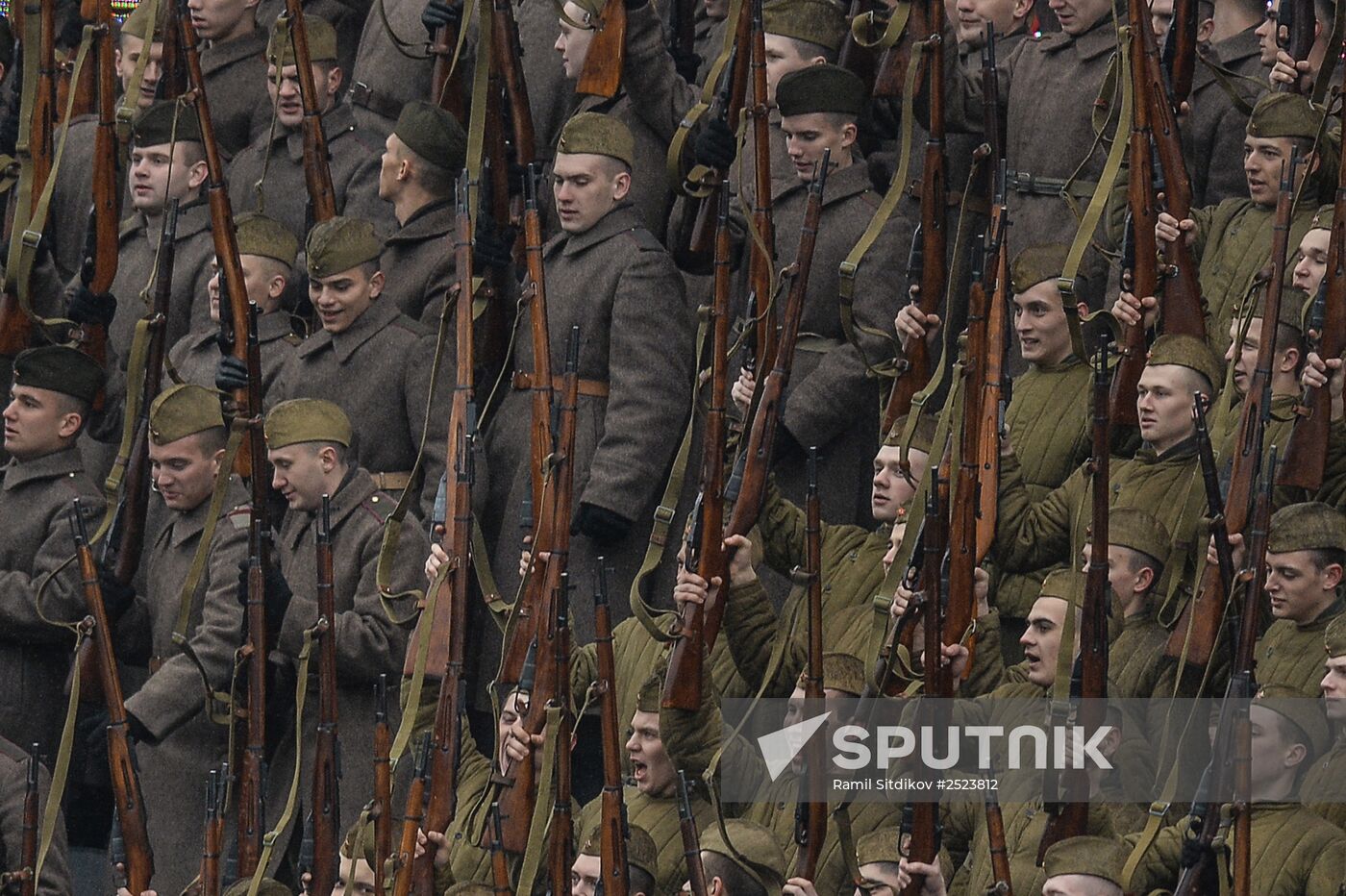 Anniversary march dedicated to November 7, 1941 military parade
