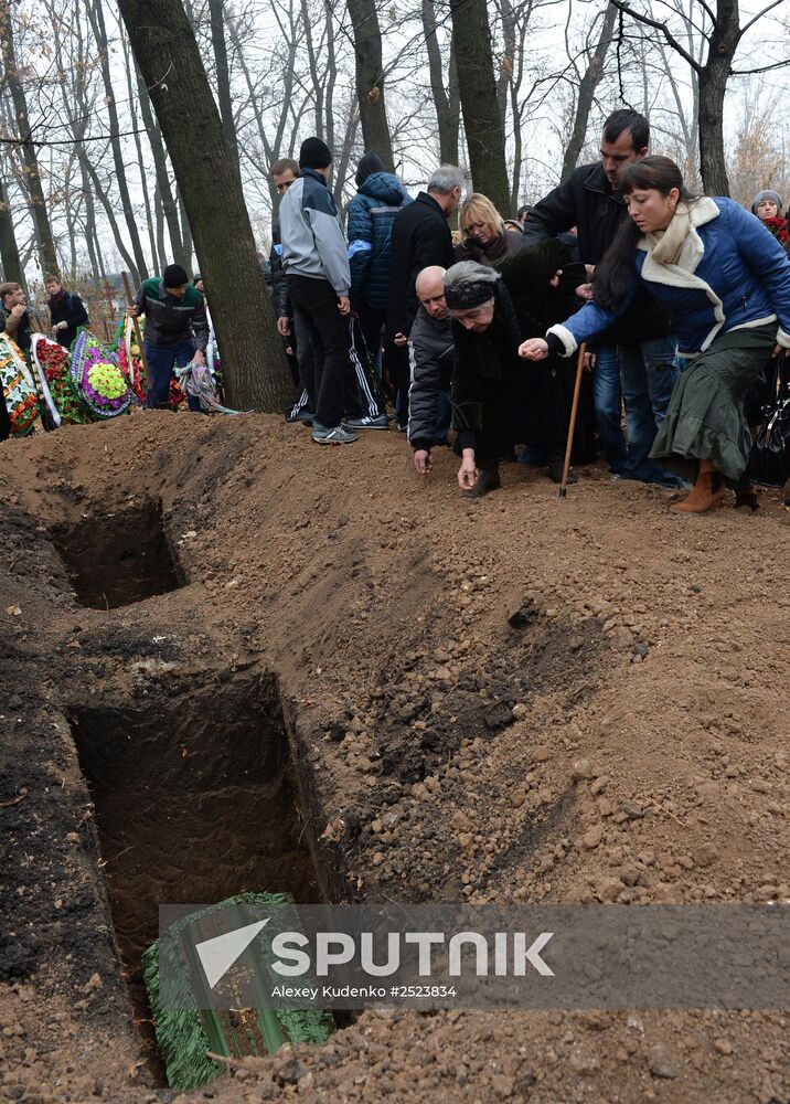 Mourning ceremony for chidren killed in Donetsk