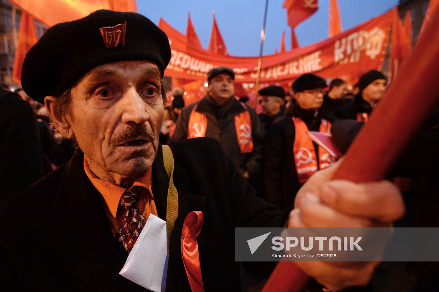 1917 revolution anniversary demonstrations across Russia