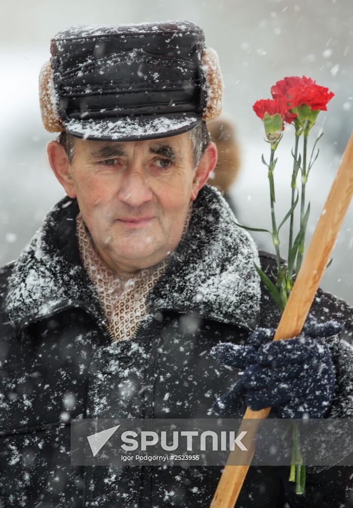 1917 revolution anniversary demonstrations across Russia