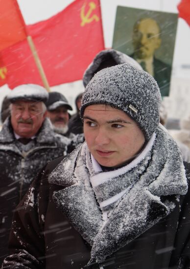 1917 revolution anniversary demonstrations across Russia