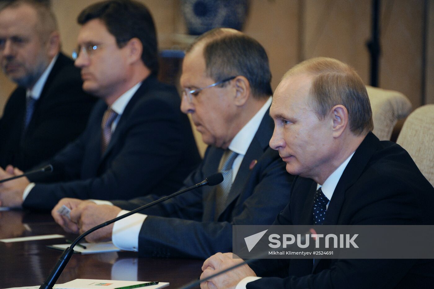 Vladimir Putin visits China