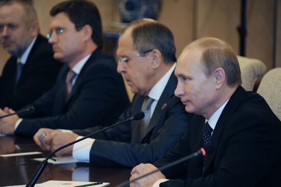 Vladimir Putin visits China