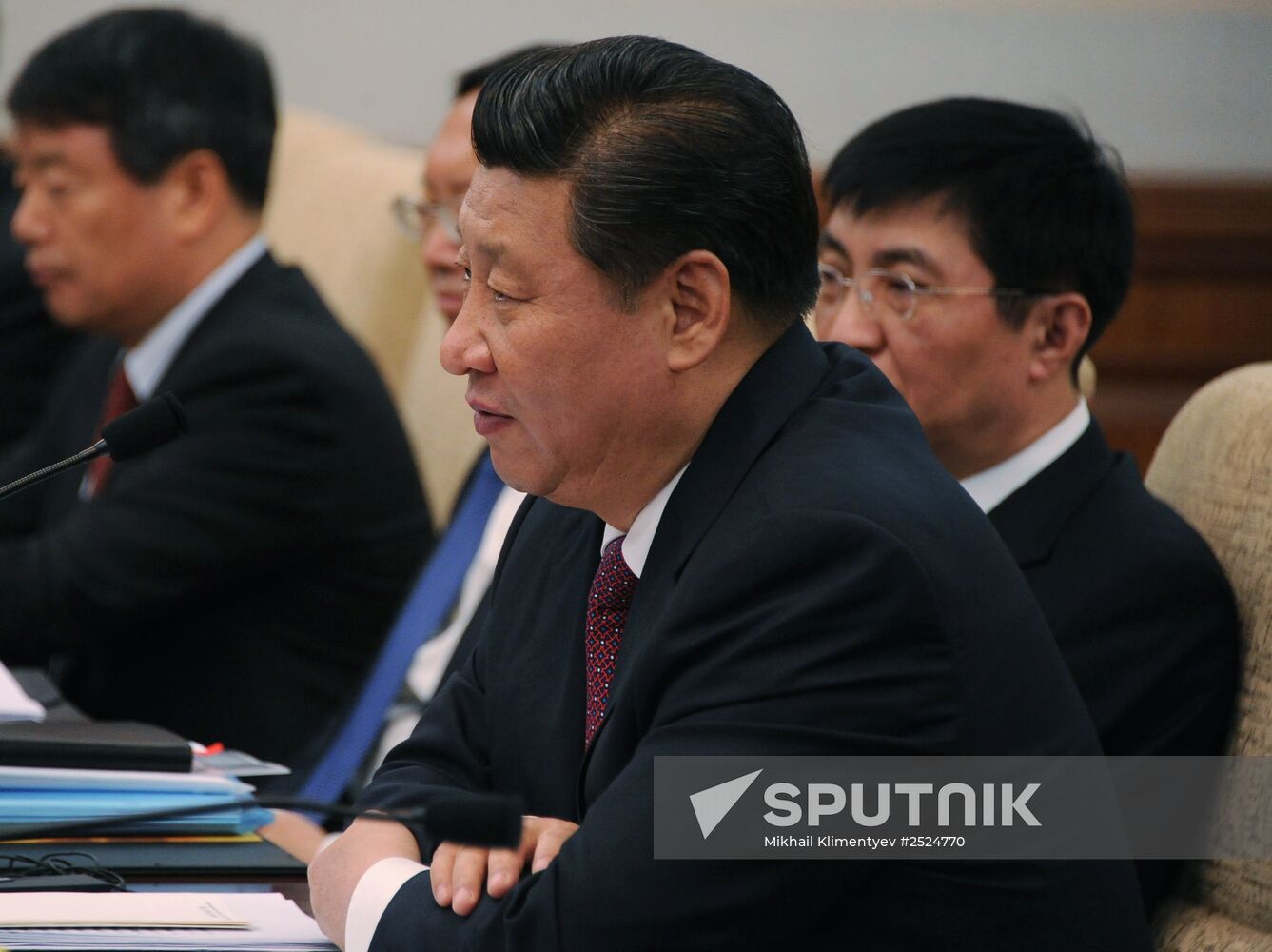 Vladimir Putin visits China