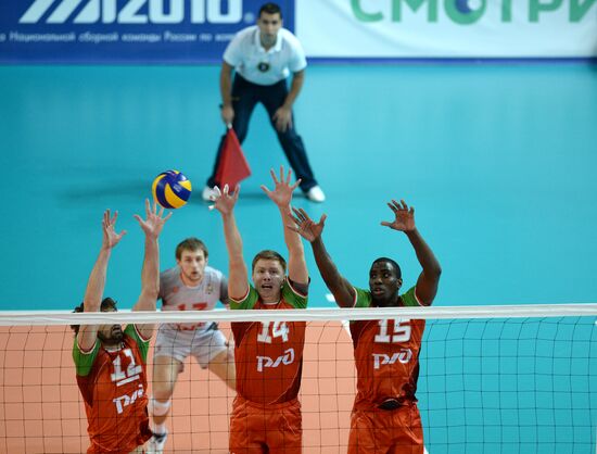Russian Men's Volleyball Super League. Lokomotiv Novosibirsk vs. Zenit Kazan