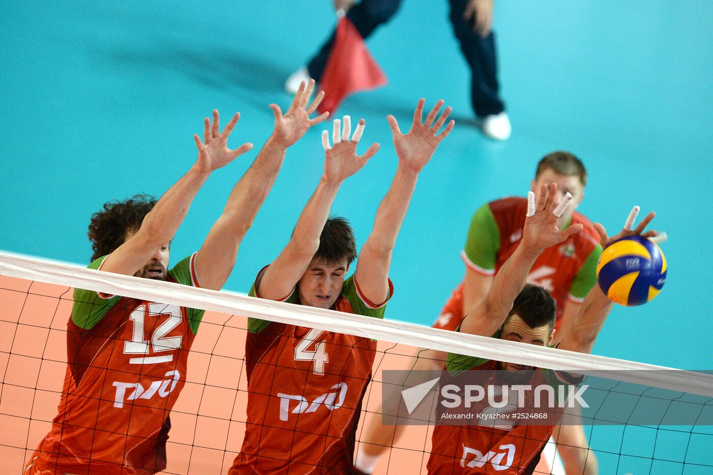 Russian Men's Volleyball Super League. Lokomotiv Novosibirsk vs. Zenit Kazan