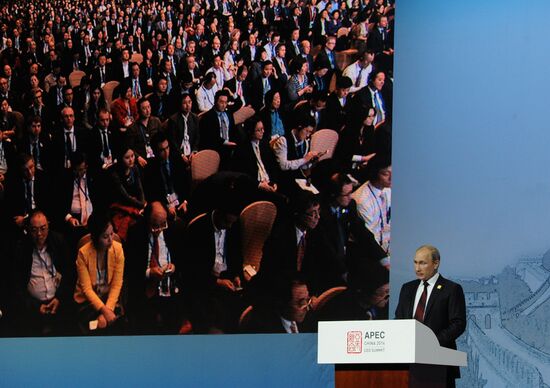 Vladimir Putin at APEC summit