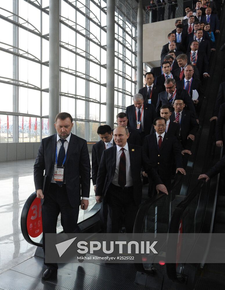 Vladimir Putin at APEC summit