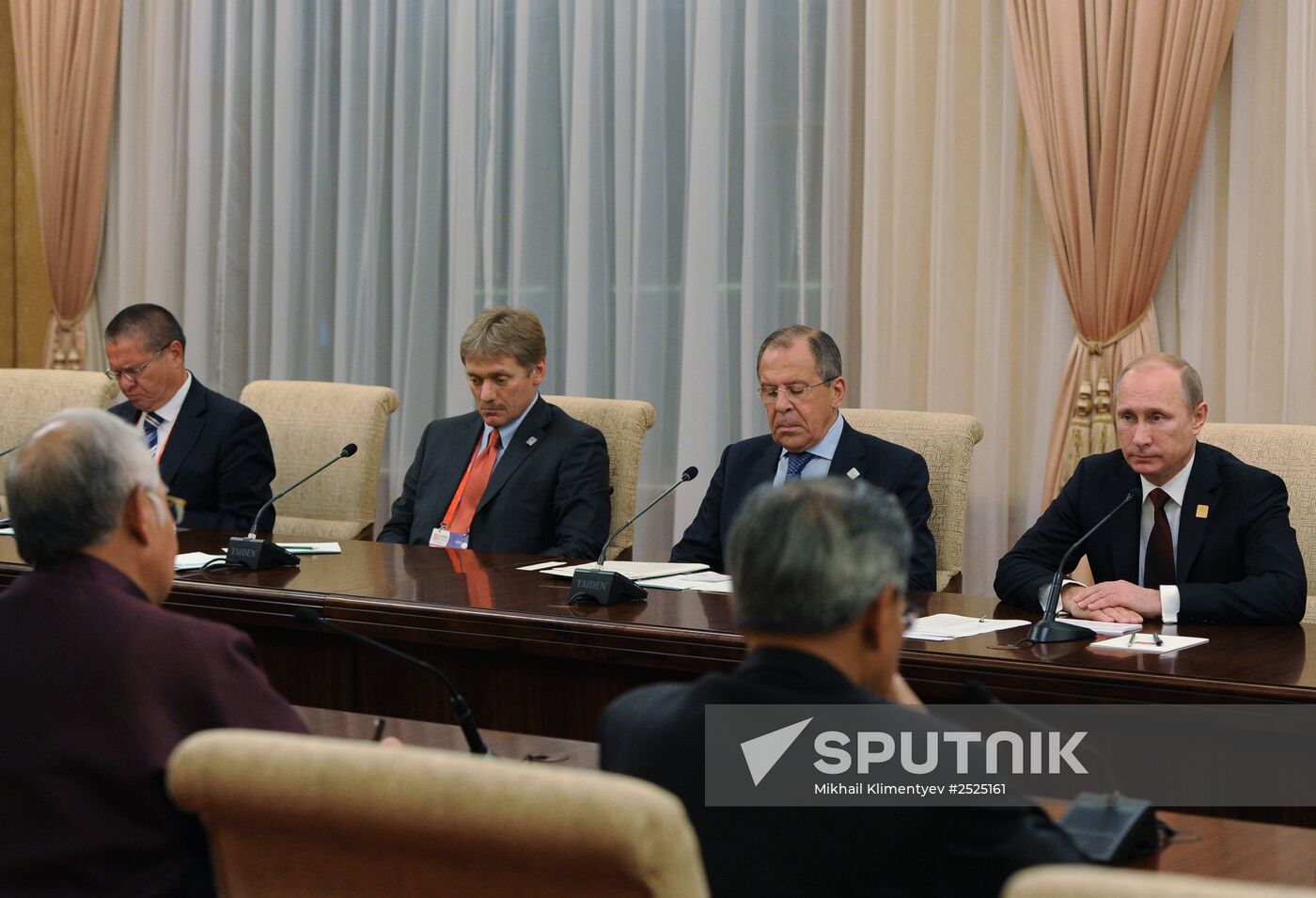 Vladimir Putin at APEC summit
