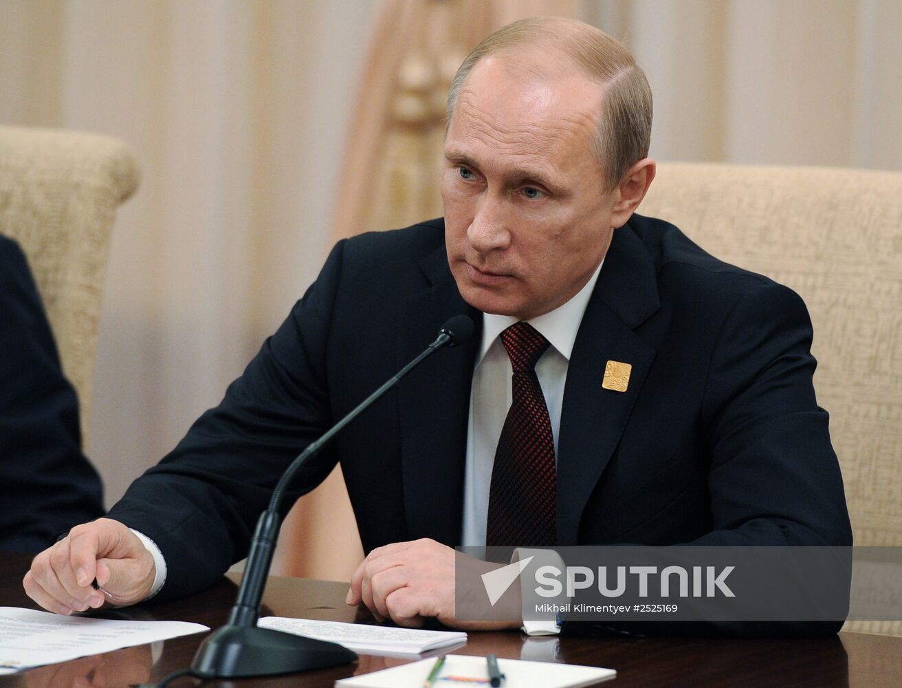 Vladimir Putin at APEC summit