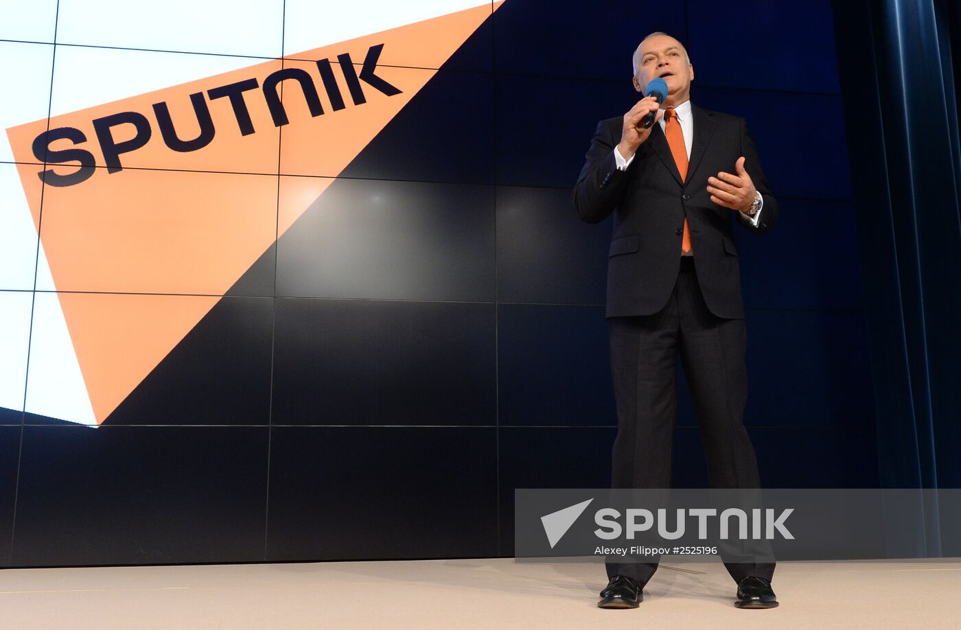 Presentation of the major international news brand, Sputnik