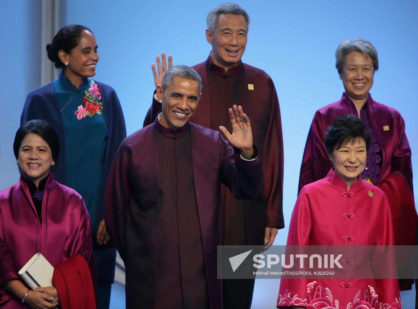 Vladimir Putin visits APEC Economic Leaders' Meeting