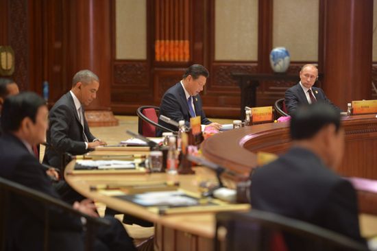Vladimir Putin attends APEC summit