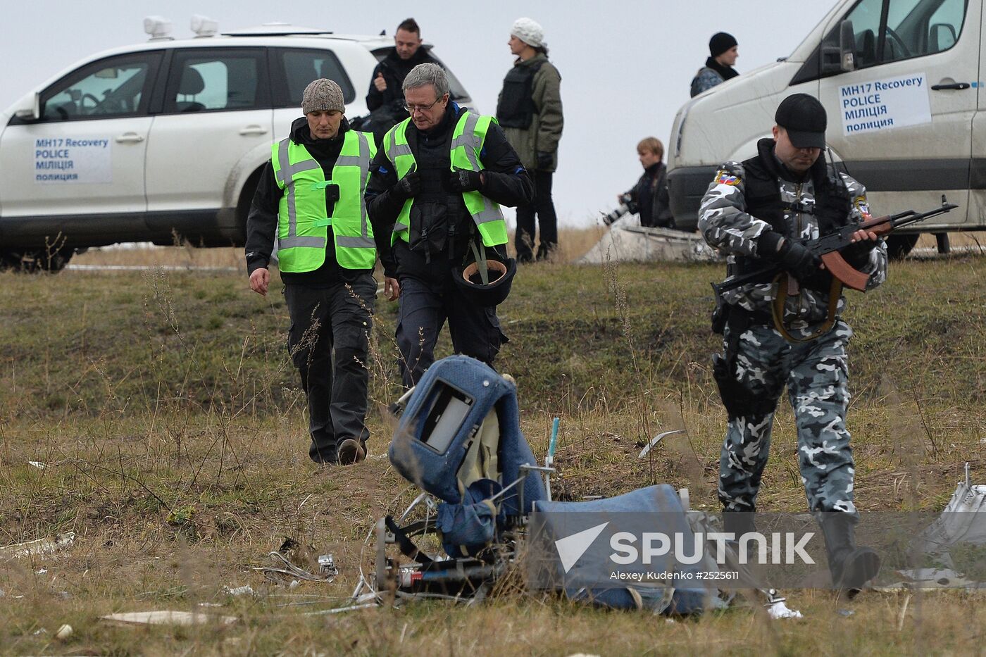Dutch experts work at Malaysia Airlines Flight MH17 crash site