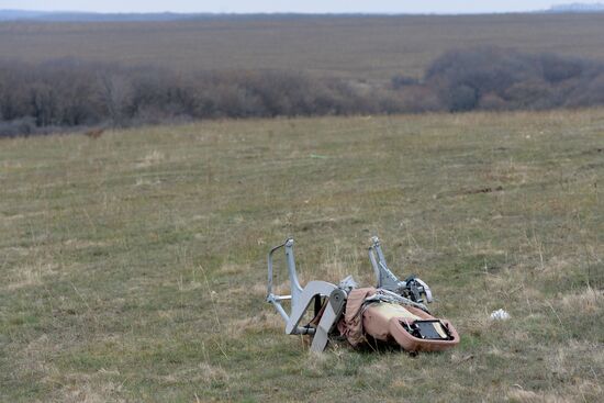 Dutch experts work at Malaysia Airlines Flight MH17 crash site