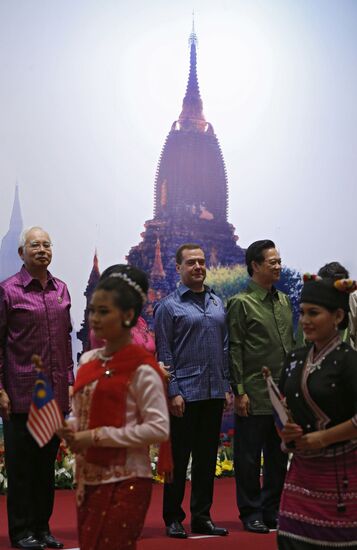 Dmitry Medvedev attends East Asia Summit in Myanmar